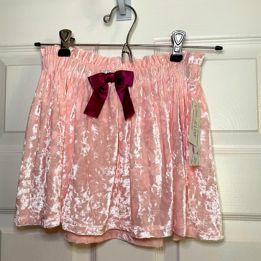 🆑🎉LAST CHANCE!!🎉💥NWT💥 Girls velour skirt
